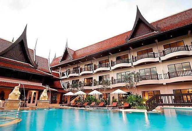 Nipa resort