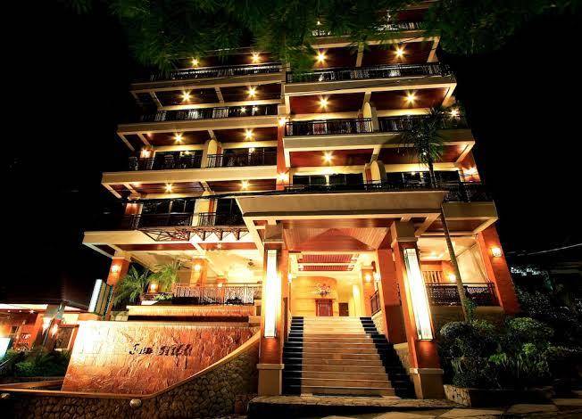 Sun hill hotel