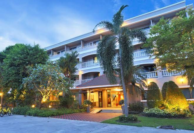 Pattra mansion by aksara collection