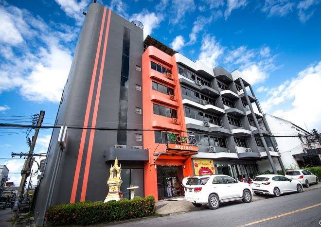 Recenta style phuket town