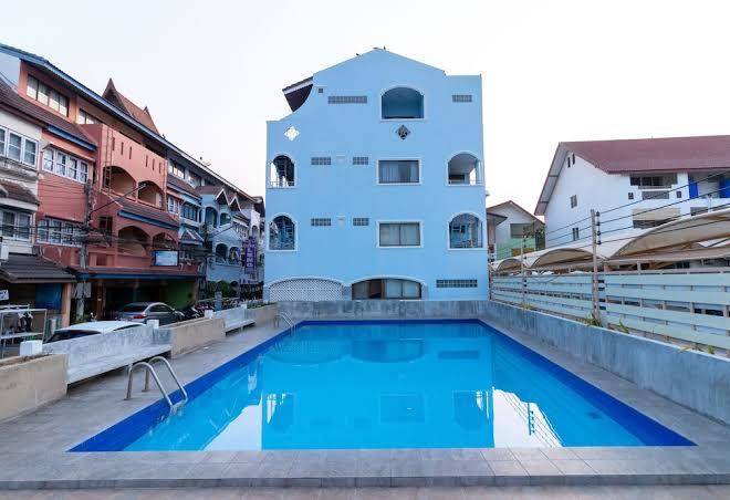 Thipurai beach hotel