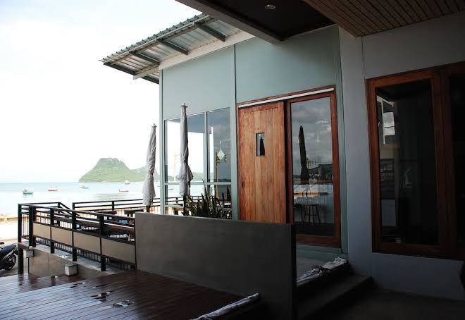 Prachuap Beach Hotel Image