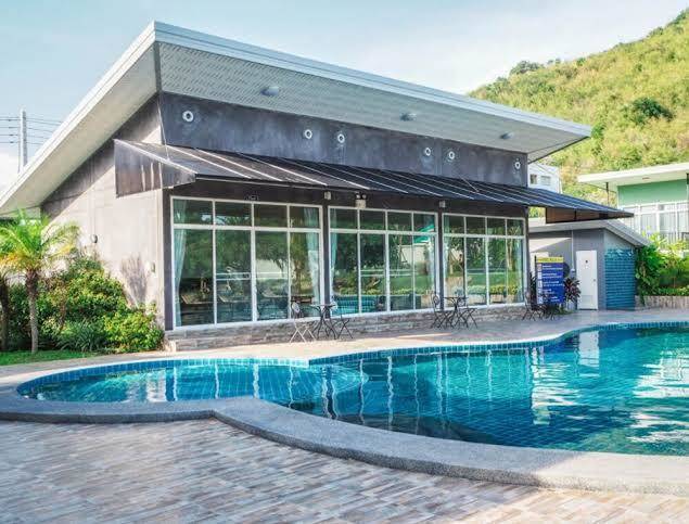 Mountain view resort