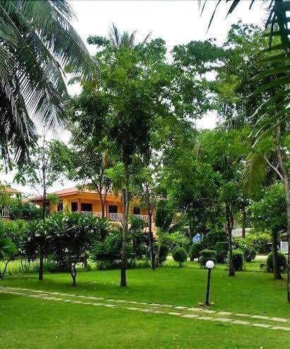 Pranmanee beach resort