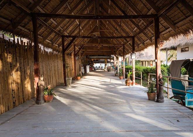 Mumsa beach resort & restaurant