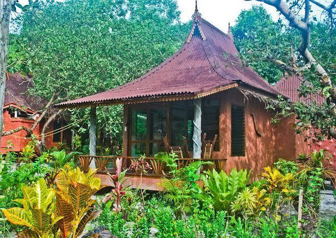 Bamboo bungalows koh phayam