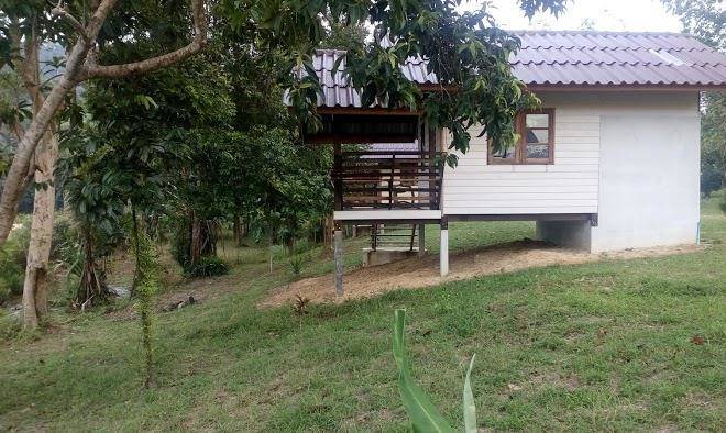 Lake view bungalows
