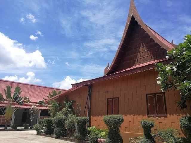 Reurn thai resort ratchaburi