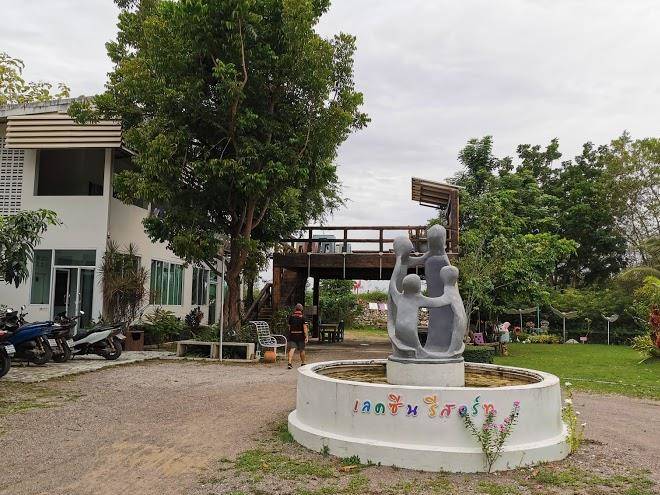 Lake scene resort