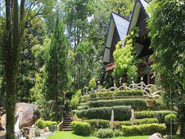 Baan fahsai resort