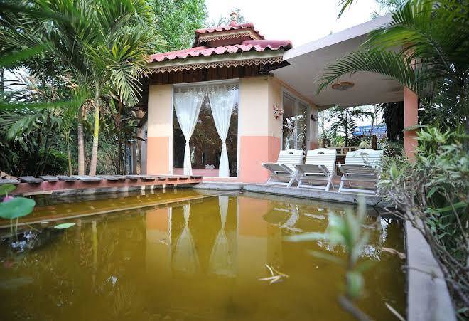 Baan ton nam resort