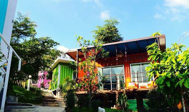 Hi cube resort