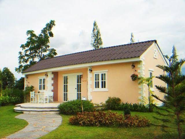 Private home resort