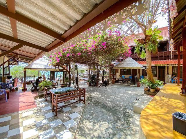 Banthaisangthain resort