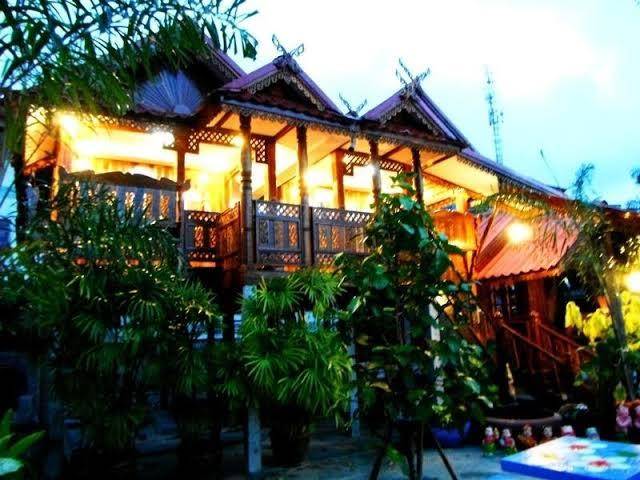 Suk somjai bungalow