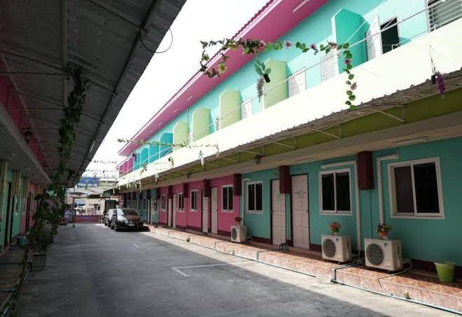 Therichy Grand Hotel Image