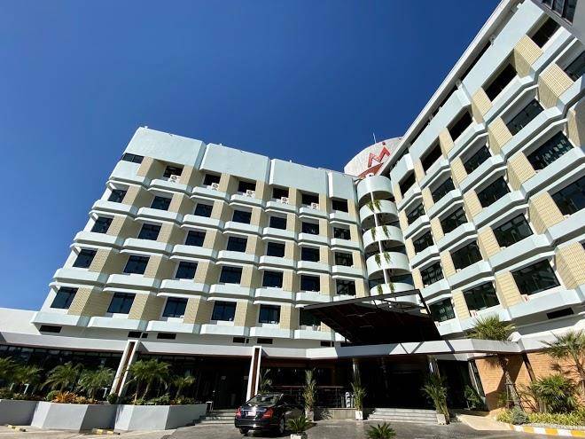 M grand hotel