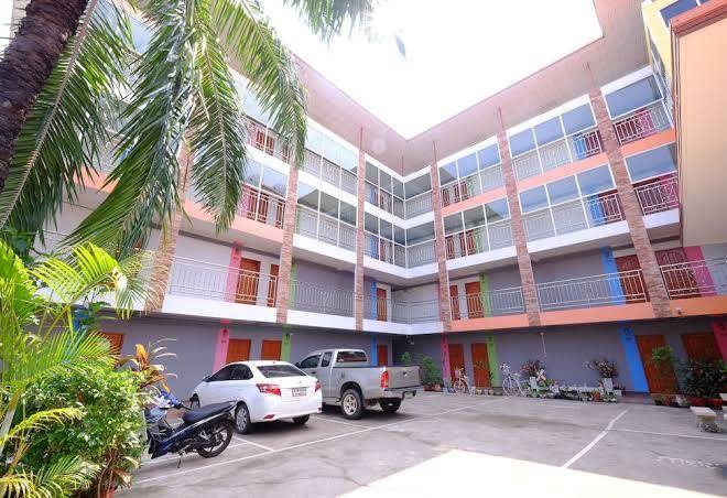 Livable hotel sakon nakhon