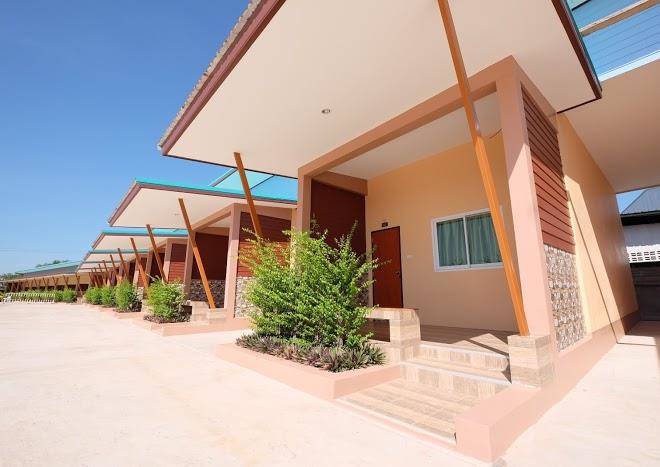 Prakaithong hotel sawang daen din