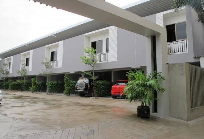 Htl 189 resort sukhumvit bts bearing soi 30