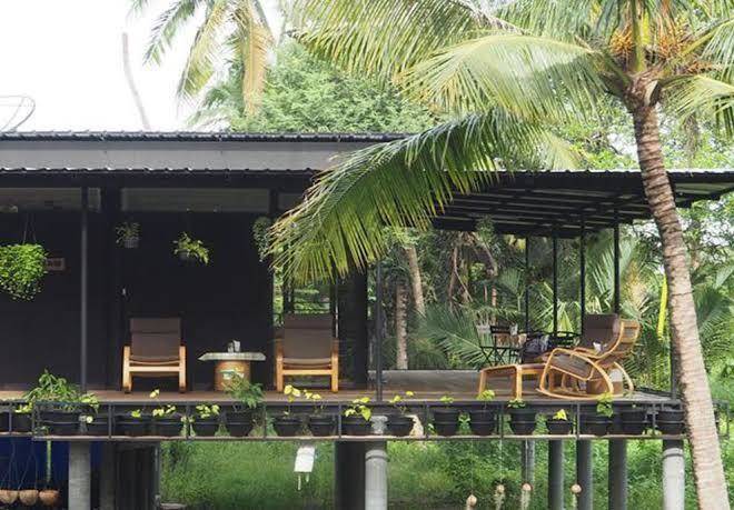 Baan makham bang nam pheung