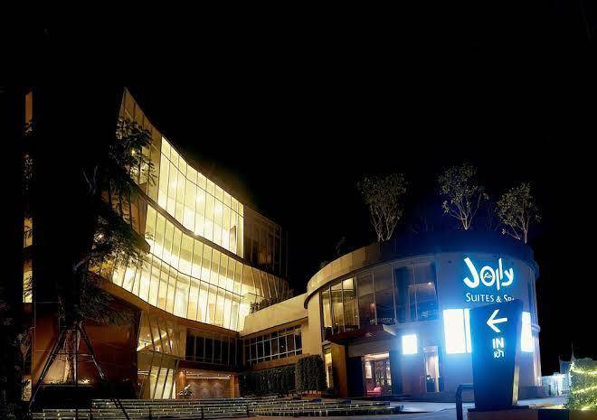 Jolly suites and spa petkasem