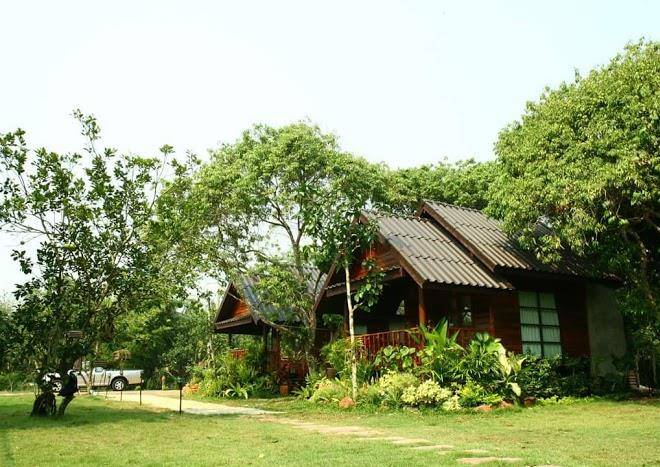 Baansuan linchee maeklong resort