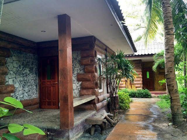 Amphawa club resort