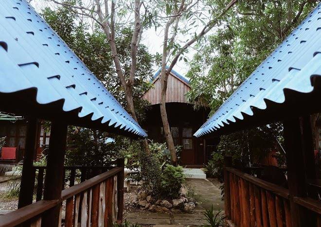 Ruennamyen amphawa resort