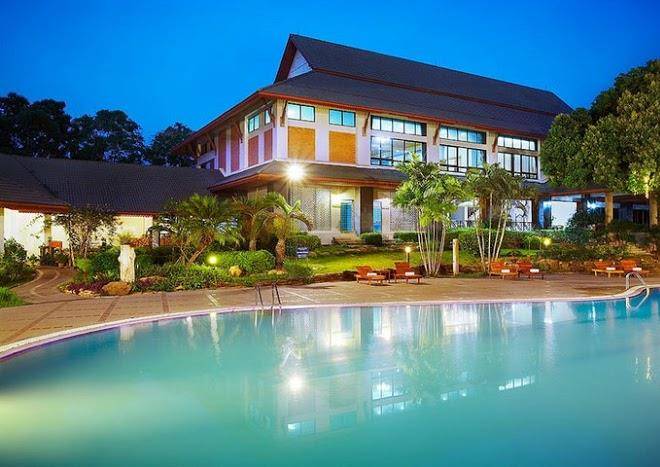 Muaklek paradise resort