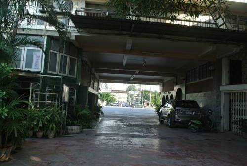 Chao phraya garden hotel