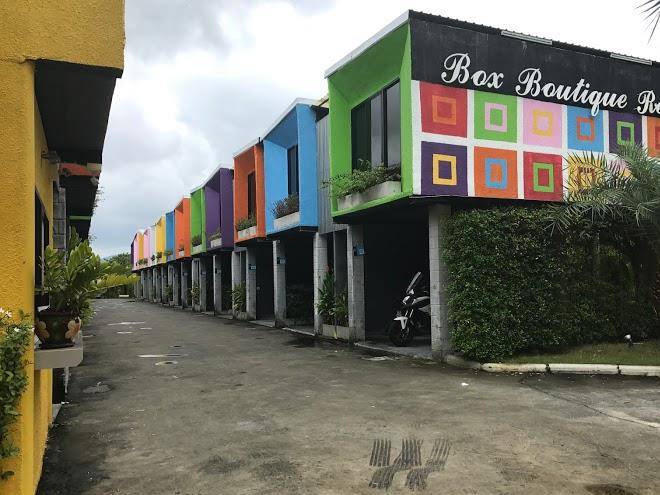 Box boutique resort