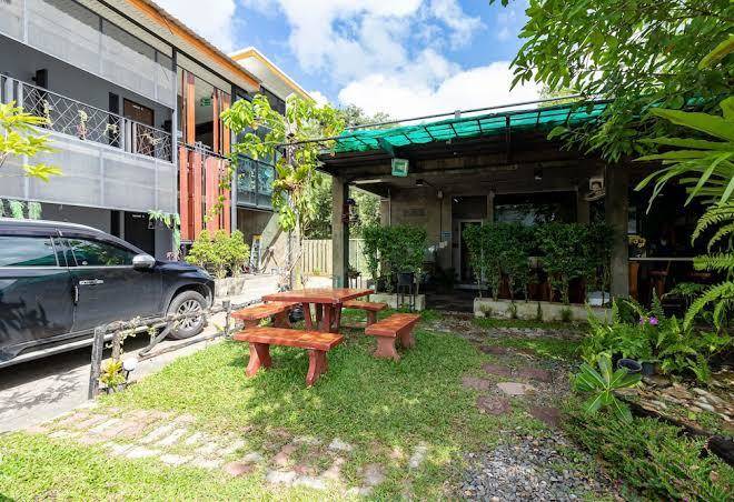 Cs Klongtoey Grand Resort Image