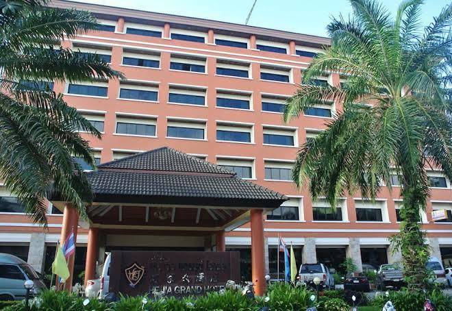 He jia grand hotel
