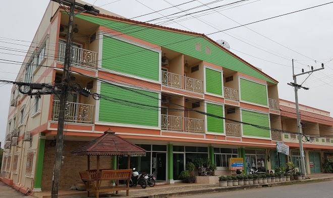 Sea light hotel