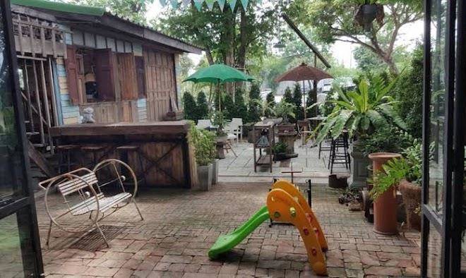 Country lakeview hotel