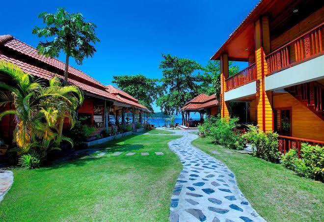 Havana beach resort