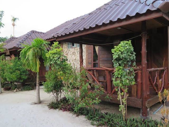 V view beach resort