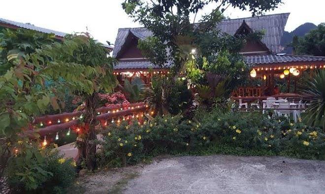 The royal bamboo lodge
