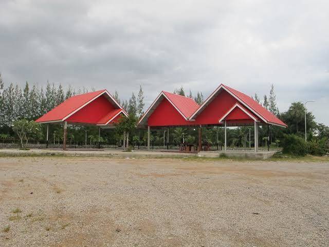 Buachompoo resort suratthani