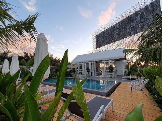 Meet boutique resort