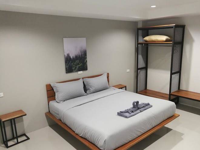 The Gun Hotel 8 Image