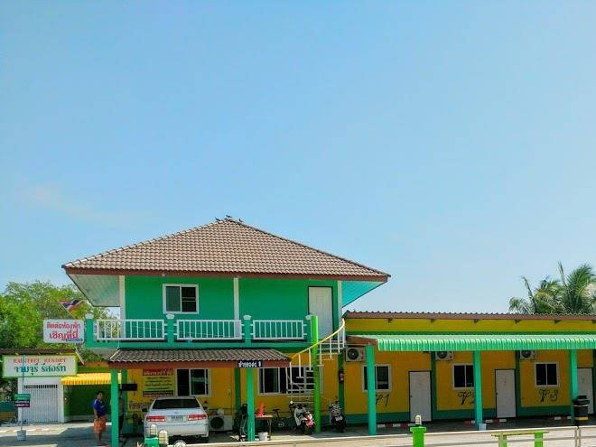 Charm churee resort
