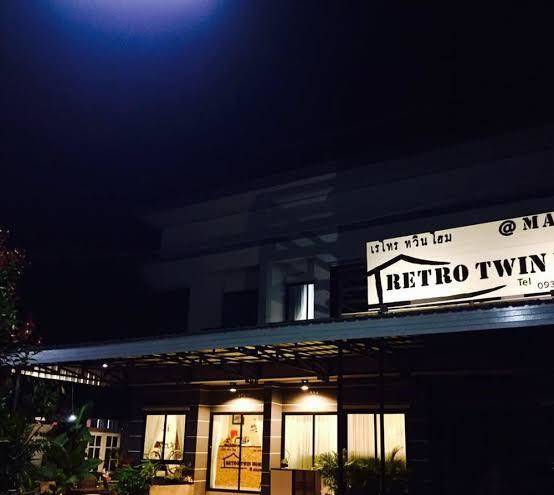 Retro twin home maesot