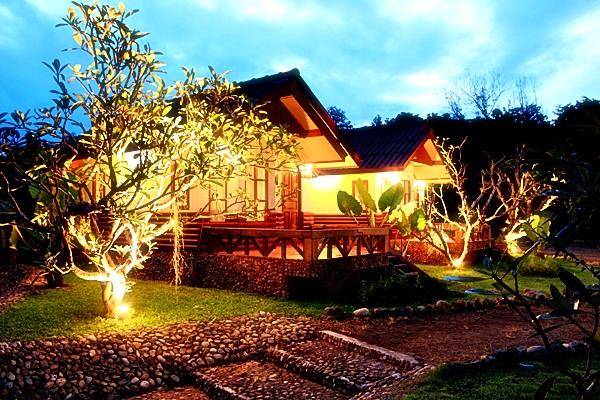 Thee lor su riverside resort