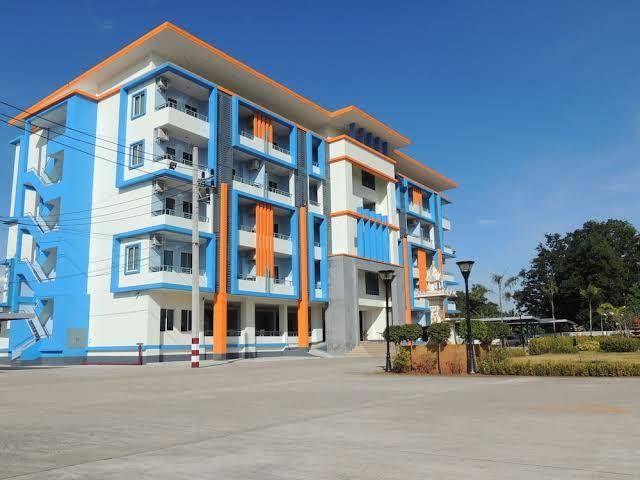 Trang grand hotel