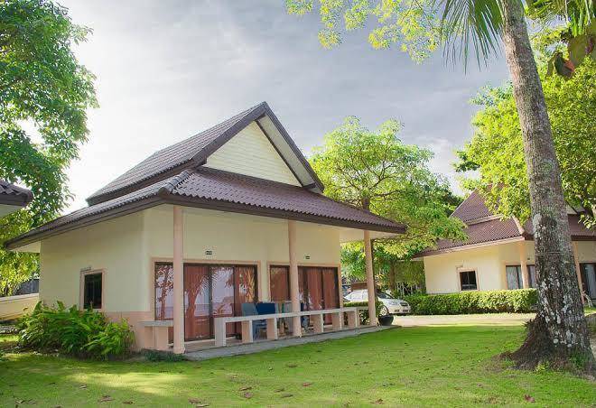 Coral resort