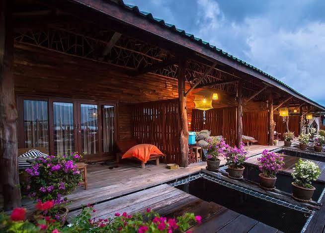 Salakphet resort