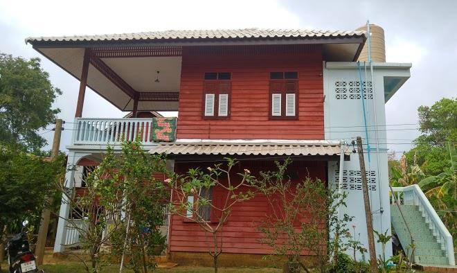 Baan Chai Lay Krua Tonhom Image