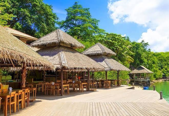 Captain hook resort